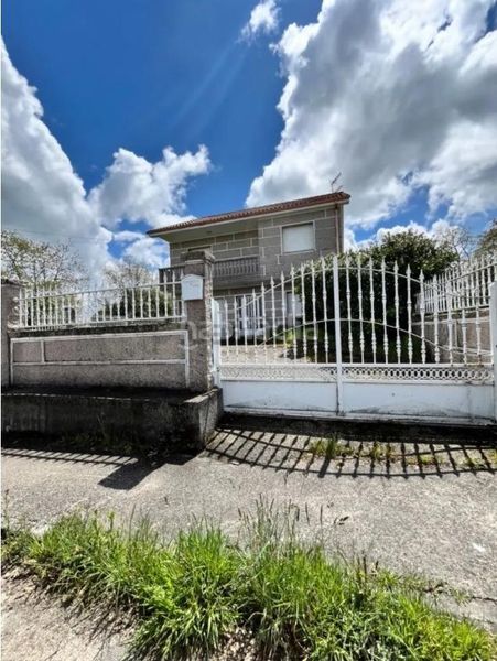 Foto 414af3c5-9729-431d-9c4e-b49abef4c8fe. Casa  gundin en Xinzo de Limia