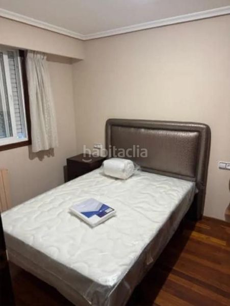 Foto 4f512492-3b2d-4ba1-8735-17535757d038. Rent flat with heating parking in Centro Ourense