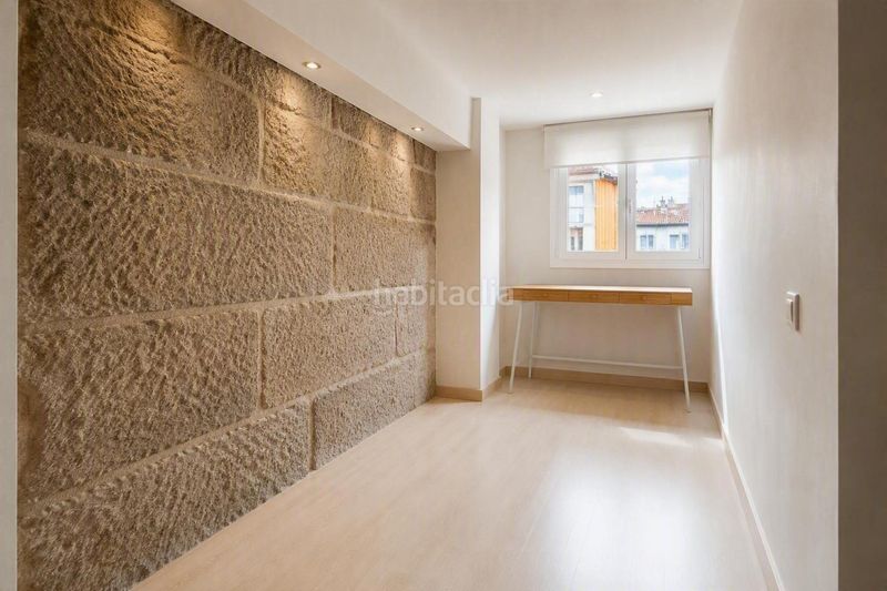 Foto 8efff2cc-30bd-427b-9939-188f0d65bc51. Rent flat with heating in Casco Viejo Ourense