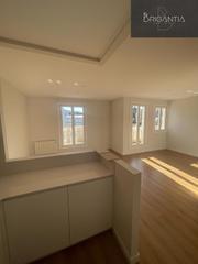 Lloguer Apartament a Santiago fernandez la torre 51. Alquiler de apartamento en cuatro caminos