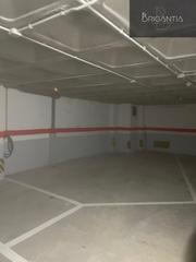Parking coche  Historiador vedia. Plaza de garaje en venta
