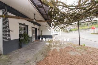 Local Comercial en As Lagoas. Parrillada en ourense