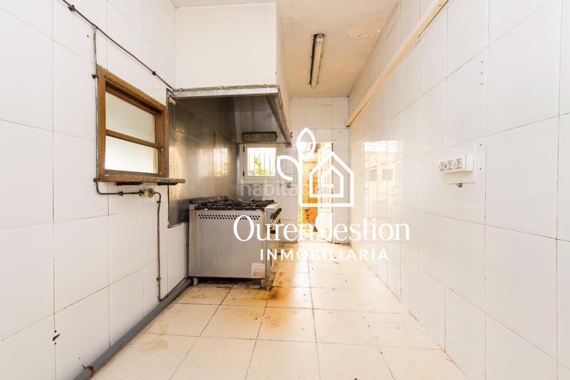 Foto 9c7f31ea-63f7-481c-b505-02dc4469309e. Local comercial parrillada en As Lagoas Ourense