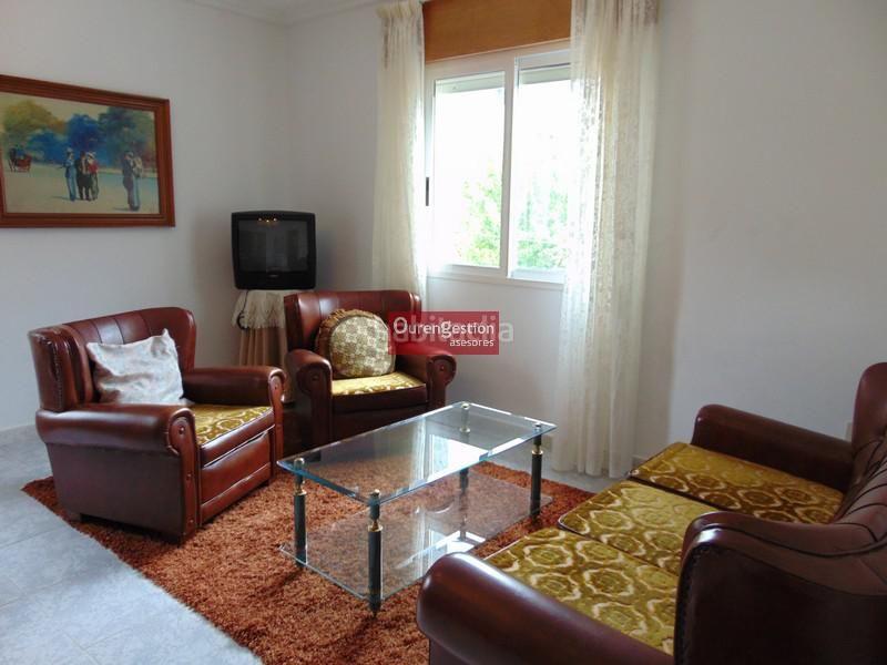 Foto fa7d7c2c-5fe6-46a2-85c9-e1d2e90ca297. Alquiler piso  cuatro dormitorios proximo Universidad en Ourense
