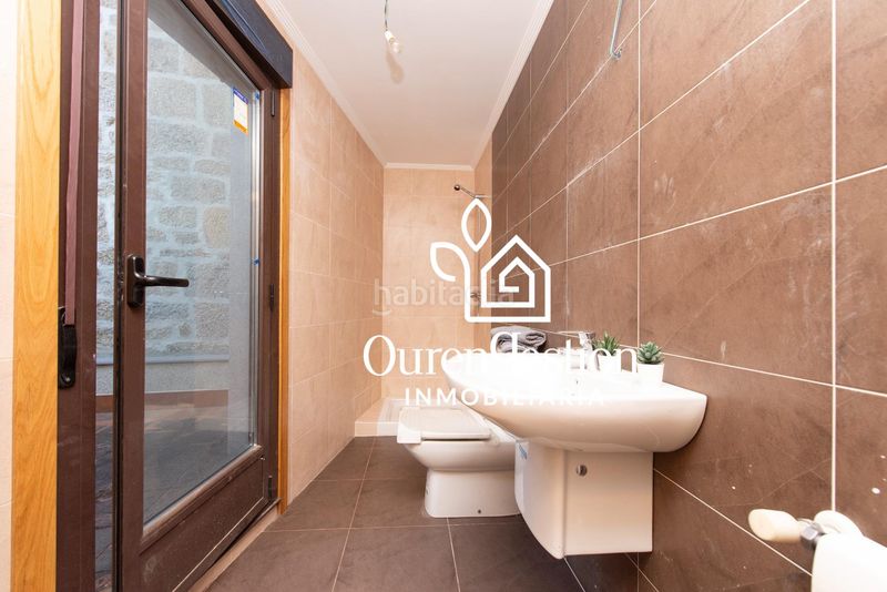 Foto 350acbeb-3125-41a4-a678-696c82f253bd. Xalet amb calefacció aparcament a Barbadás