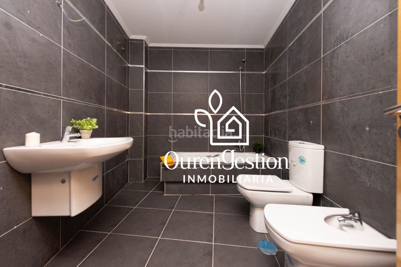 Foto 903d04b8-ef9e-4b3f-a9f0-4ca0e29ce8ec. Xalet amb calefacció aparcament a Barbadás