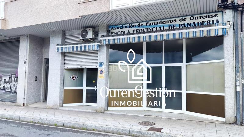 Foto 07c6bcf6-6211-4695-86eb-f5bd57998643. Local comercial local acondicionado y con salida de humos en Ourense