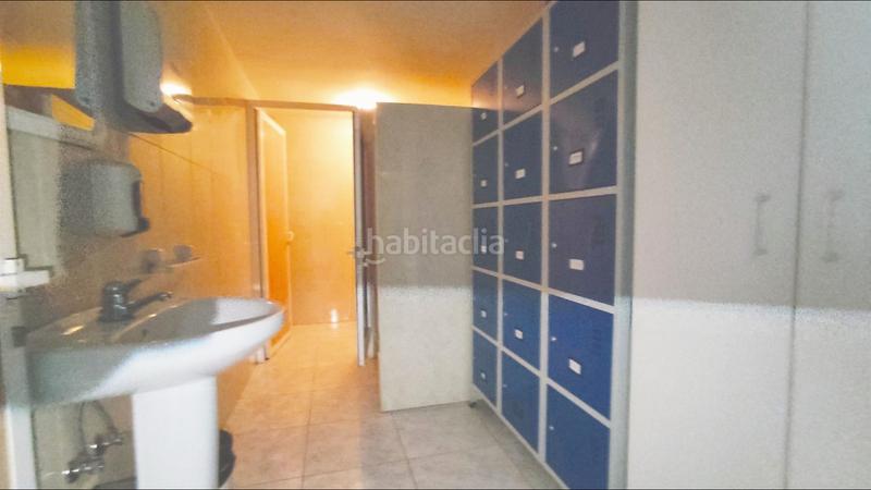 Foto 1dacc406-46dc-4c62-b7ca-5ff297426cdc. Local comercial local acondicionado y con salida de humos en Ourense