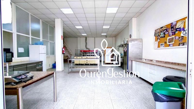 Foto 650a00c3-8d2b-4b46-8046-213f7ba86e3a. Local comercial local acondicionado y con salida de humos en Ourense