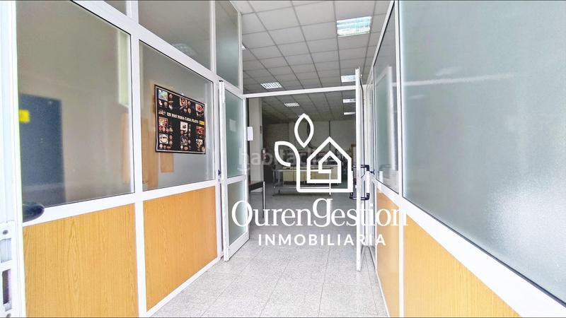 Foto ab1dd8c8-ae2f-43eb-bd4a-f423bcdab9ca. Local comercial local acondicionado y con salida de humos en Ourense