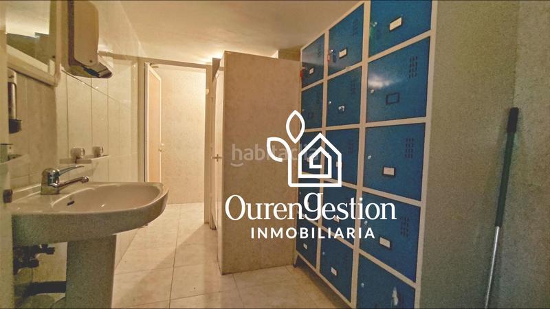 Foto d55b3509-0d0b-40a2-a5d0-17e88d93d77d. Local comercial local acondicionado y con salida de humos en Ourense