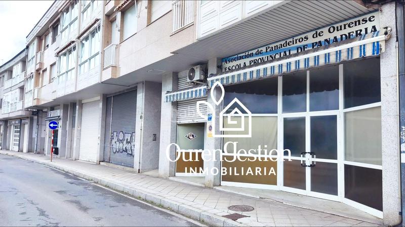 Foto e2303942-ae73-4a26-abff-67d207dc27de. Local comercial local acondicionado y con salida de humos en Ourense