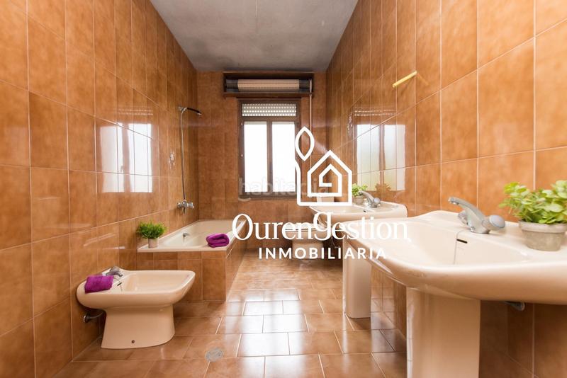 Foto c891847d-907e-4013-a712-a5ed1b0eef13. Casa amplia casa en barbadas, zona piñor oportunidad única en Barbadás