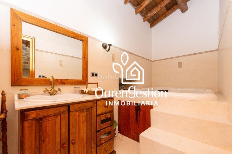 Foto 43bc2150-0cda-42dd-a9a0-07021edc4402. Masia amb aparcament piscina a Baltar