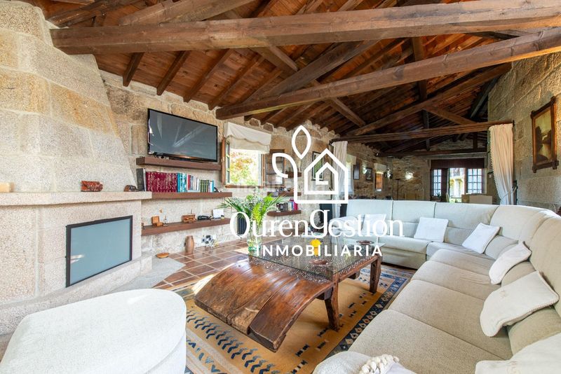 Foto e1b0a71f-0c1b-4c7d-8def-e7b92b411997. Masia amb aparcament piscina a Baltar