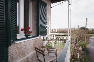 Mas à Pereiro de Aguiar (O). Casa de piedra con encanto en a derrasa, a 10 min de ourense