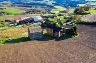 Masia a Barrio novas-san xusto cabarcos 16. Casa de piedra con extensa finca