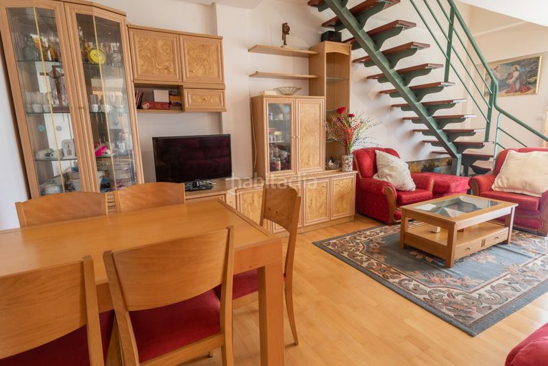 Foto bc75ebf4-fb22-4311-b84a-57567c8c7ef8. Dúplex en avenida 32870 65 dúplex fondevila en Lobios