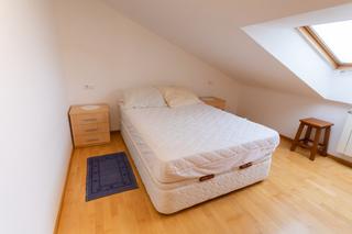 Duplex à Avenida siera 65. Dúplex en lobios  fondevila