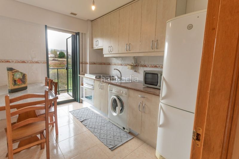 Foto f9fe0e08-be33-44a1-9d1b-2daa3e8b3461. Duplex in avenida 32870 65 in Lobios