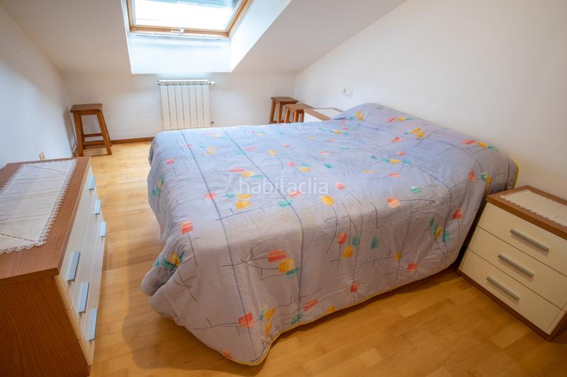 Foto fe2a63c5-ffdc-4e47-86e2-bcda838b2e10. Duplex in avenida siera 65 in Lobios