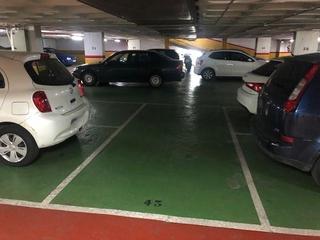 Aparcament cotxe a Avenida avenida de la habana 39. Venta de plaza de garaje.