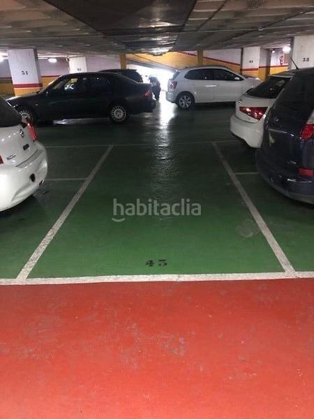 Foto b2f302c1-4698-43cd-9069-d97588262198. Aparcament cotxe a avenida avenida de la habana 39 a Ourense