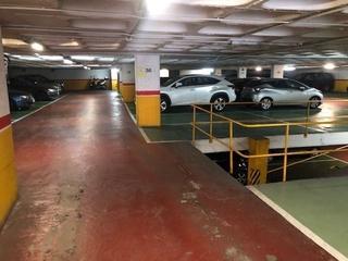 Aparcament cotxe a Avenida avenida de la habana 39. Venta de plaza de garaje.