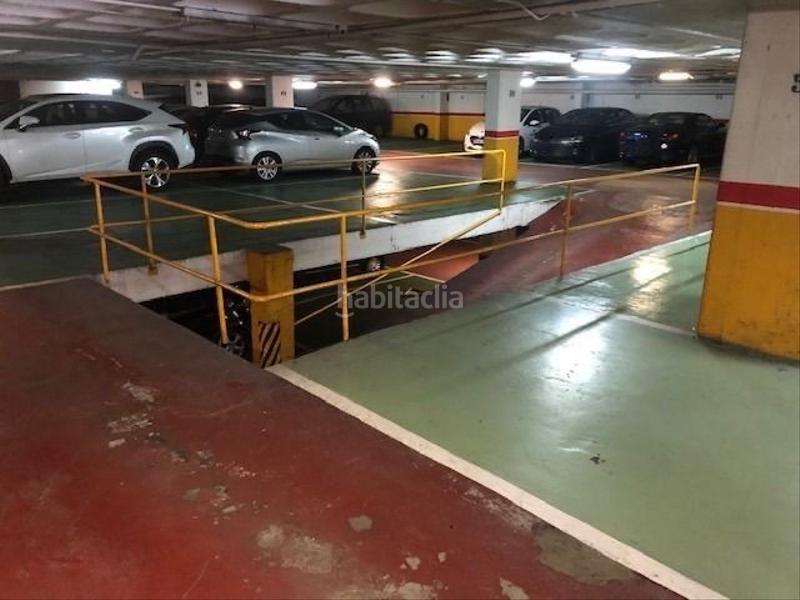 Foto fdbf39ca-eb6c-4639-a523-1bf744cbc6eb. Aparcament cotxe a avenida avenida de la habana 39 a Ourense