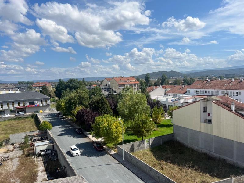 Foto b05e0e68-e256-499e-92fe-a68cf29d81a0. Piso en rúa do dous de maio 43 piso a la venta en el centro en Xinzo de Limia