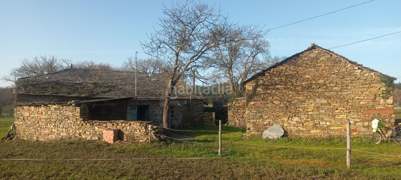 Foto a3c5080a-2e9b-40ca-9a9c-b92c4f12a276. Casale in barrio real - loentia 2 in Castro de Rei