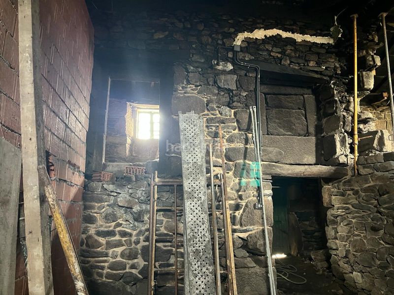 Foto 7468cc6e-a56a-481a-a01d-a81c60d8e722. Casa a maior 13 a Gudiña (A)