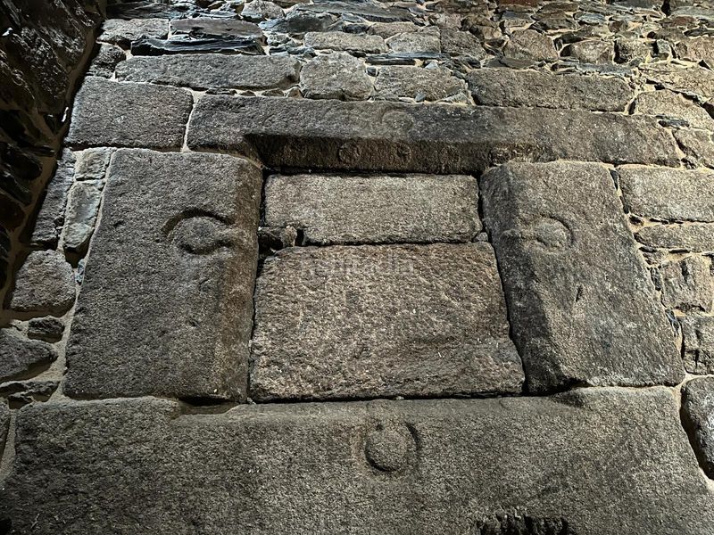 Foto c4d8a124-c6b1-4d25-bc63-2c16456b234e. Casa a maior 13 a Gudiña (A)