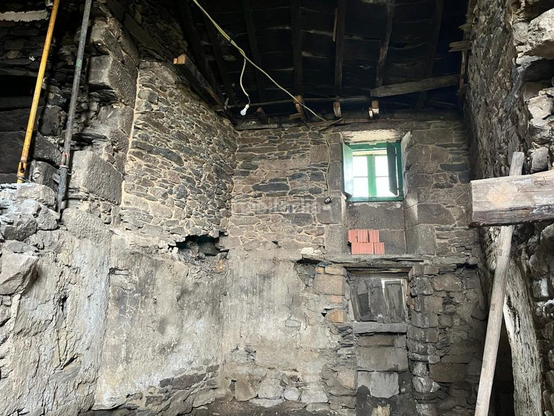 Foto c9febf54-feaf-4dbf-b4d2-4129099eec01. Casa a maior 13 a Gudiña (A)