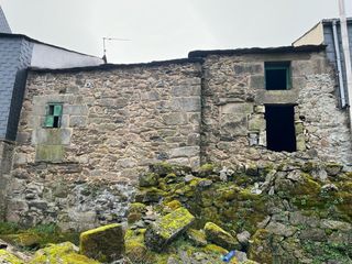 Casa a Maior 13. Casa con terreno de 1200m2 para reformar a 1km de la estación de