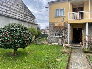 Chalet in Calle solana 4. Casa con terreno en carballiño
