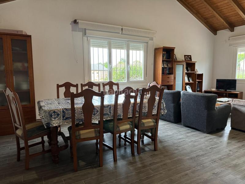 Foto af5fcec0-9a1f-4547-aa7d-574c02d60725. Rent house in marcelin 42 in Riós