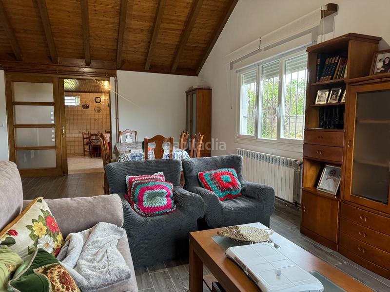 Foto f0b17a91-ba48-4f7d-9efd-58b6ec40e094. Rent house in marcelin 42 in Riós