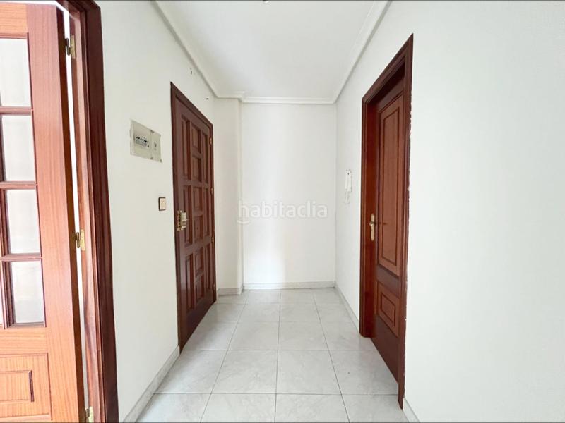 Foto d2ee8d1e-7949-4f76-8bac-180f6bbed9f0. Piso en calle diputacion 19 en venta apartamento en pleno corazon de verin en Verín