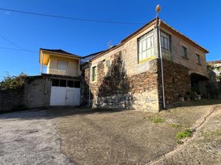 Maison à Laza. Casa en venta en laza