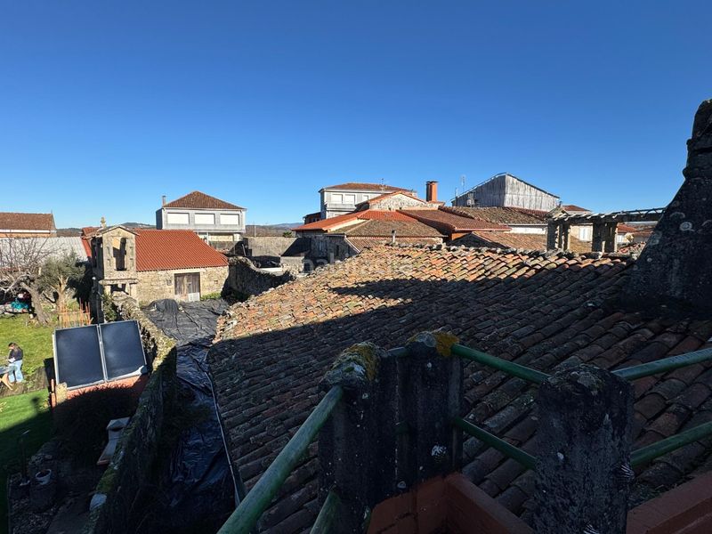 Foto 0bdb329a-4d20-4972-894f-7f0dd0a4df4e. Edifici a alameda san rosendo 12 a Xunqueira de Ambía