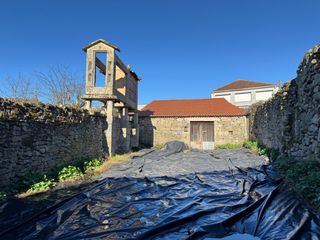 Edificio en Alameda san rosendo 12. Casa unifamiliar ideal para inversores