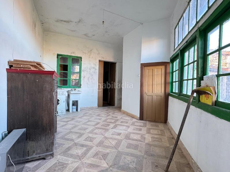 Foto ab6b3e39-0e05-439a-a905-c5b33c38d6ed. Edificio en alameda san rosendo 12 casa unifamiliar ideal para inversores en Xunqueira de Ambía