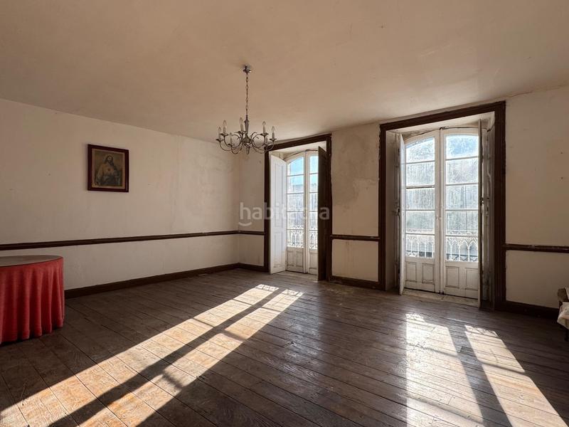 Foto c1f4bedd-3c9c-46e2-9021-8a2ace31a4e2. Edificio en alameda san rosendo 12 casa unifamiliar ideal para inversores en Xunqueira de Ambía