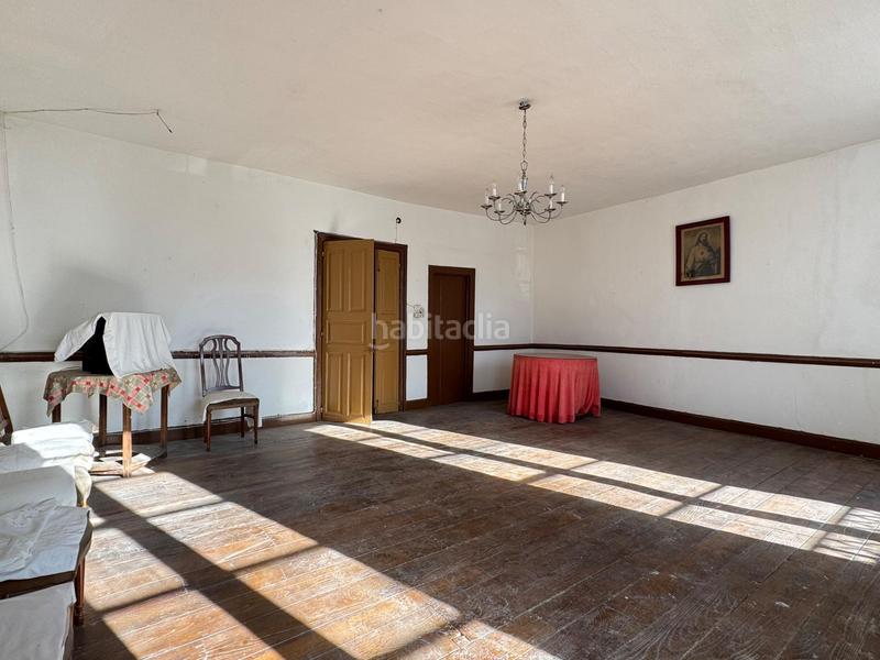 Foto ce8cf226-5faf-4391-93e1-5fdaeaeb3af6. Edificio en alameda san rosendo 12 casa unifamiliar ideal para inversores en Xunqueira de Ambía