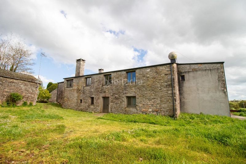 Foto 736fa484-99c7-4c51-92f3-9ea100ad542b. Masia amb aparcament a Vilalba