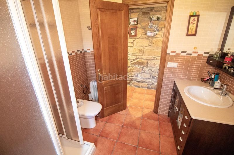 Foto c0deeac0-1c60-44c5-82f9-da5671af99c1. Masia amb aparcament a Vilalba