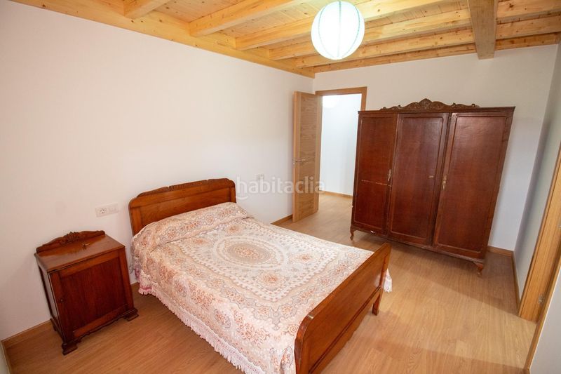 Foto cf0241dc-3a9f-438b-a3b1-e4fce2ece1d8. Masia amb aparcament a Vilalba