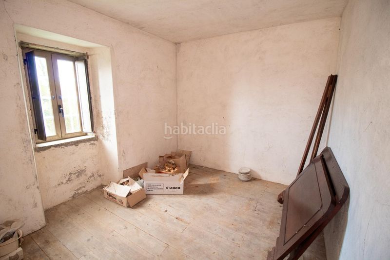 Foto d7b52fc1-6409-4802-80a2-b2352e74947b. Masia amb aparcament a Vilalba