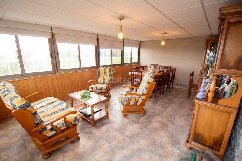 Foto e208ecda-3a05-40d4-8277-7a3f17d8d79e. Masia amb aparcament a Vilalba